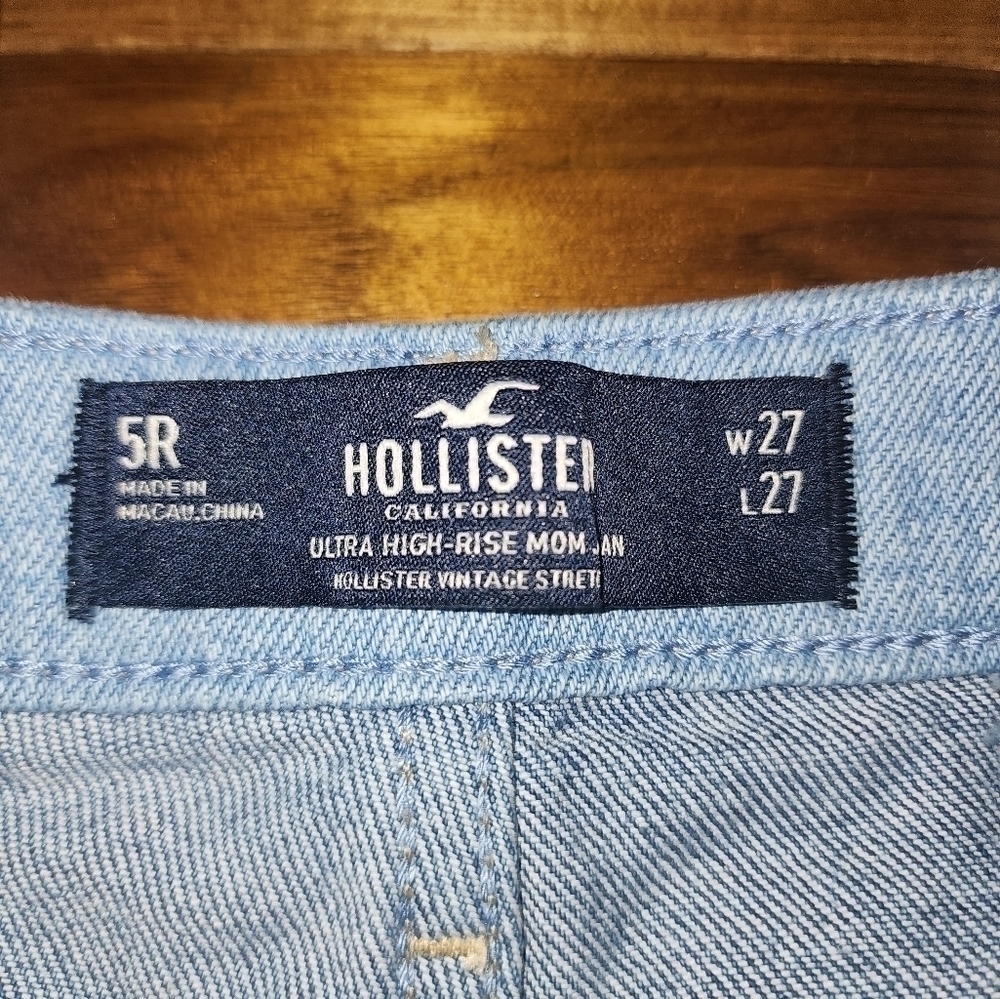 HOLLISTER Ultra High Rise Patchwork Denim​ - Picture 5 of 9